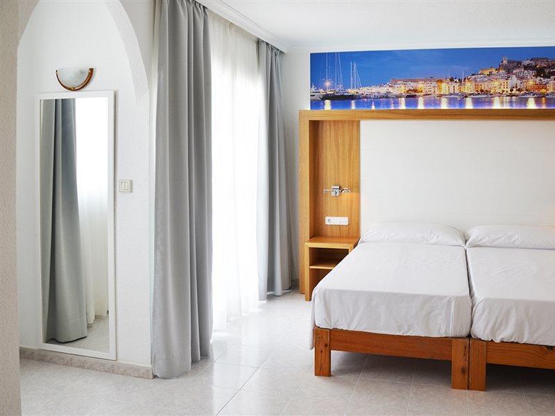 Hotel Apartamentos Vibra San Marino Sant Antoni de Portmany Zewnętrze zdjęcie